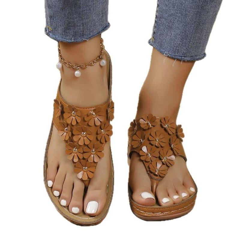 Flower rivet thick-soled mezzanine sandals women's sewing line bottom slope heel beach cool slippers