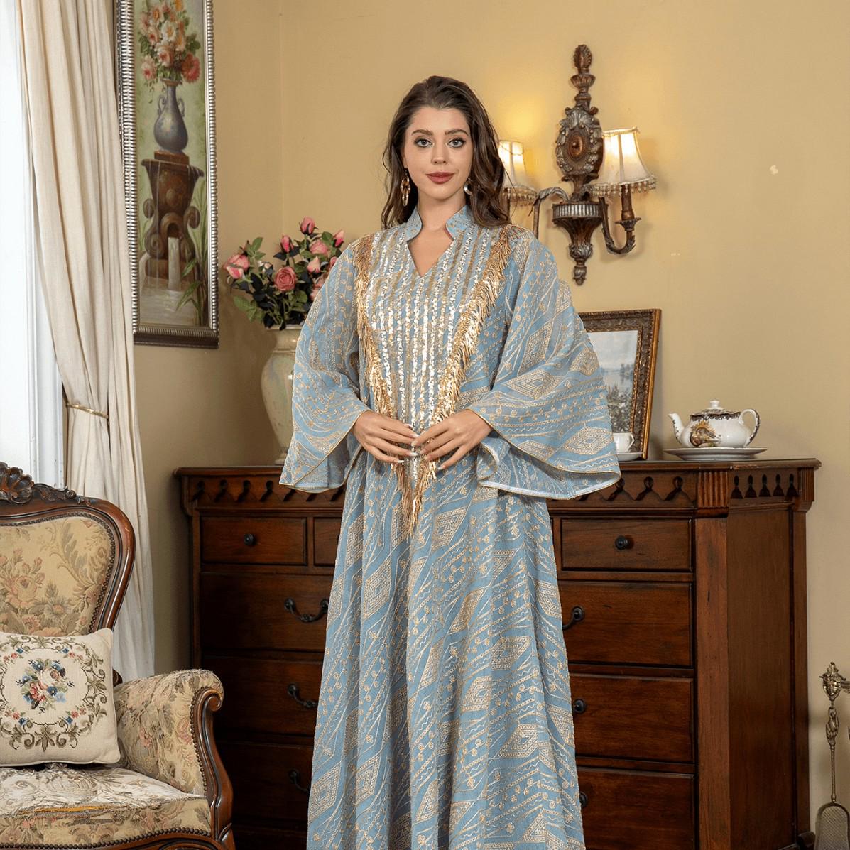 

Elegant Arabic Evening Dress with Tulle & Sequin Embroidery Small peacock синього кольору