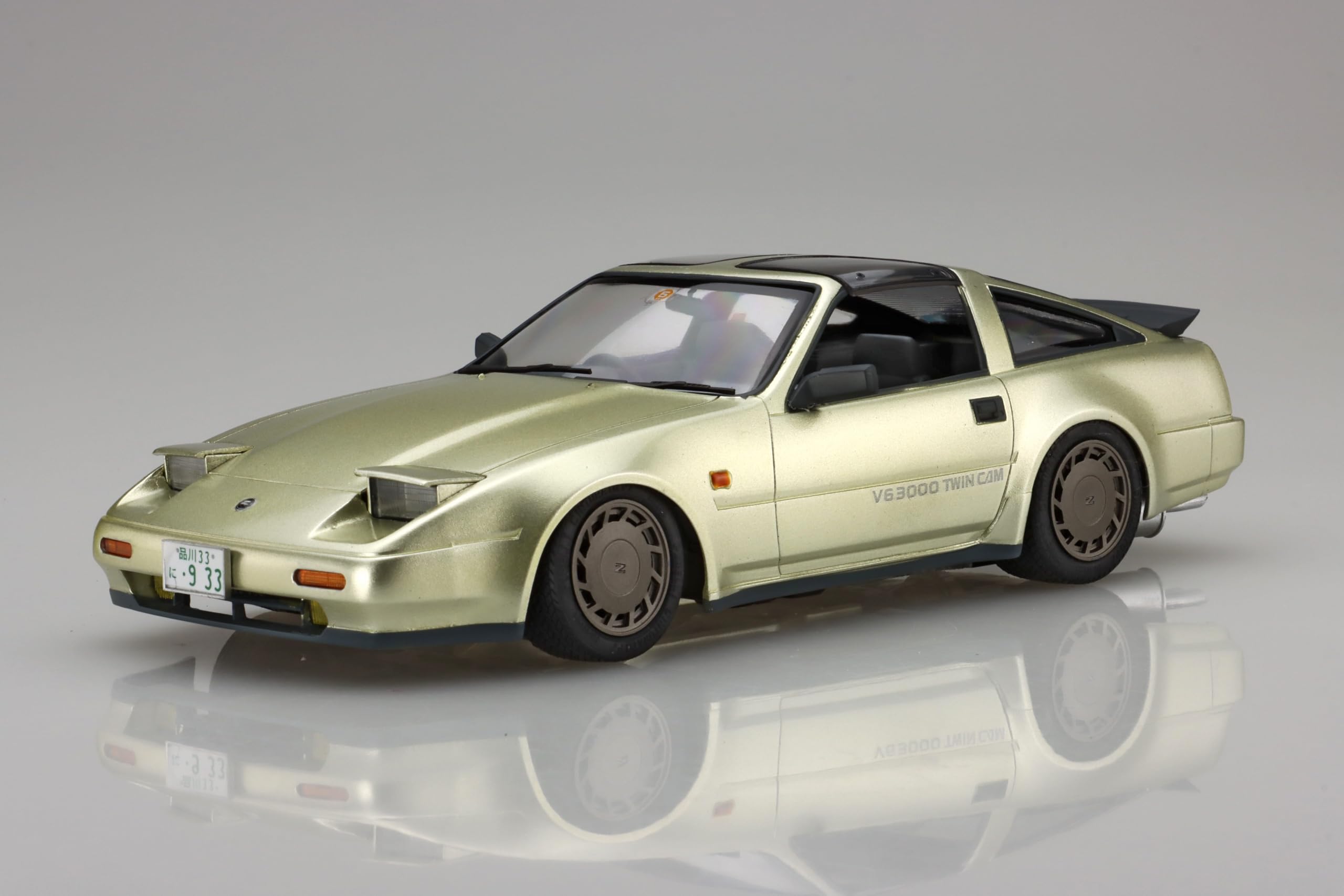 

Touge Series Fairlady 300ZR carbon bonnet Plastic Model 1/24 No.18 EX-1 86 (with decal) серый