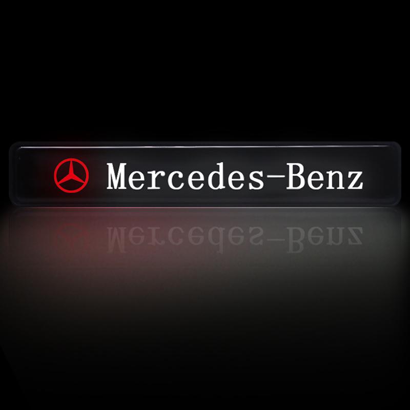 1ks Dekorační LED světla na auto Přední maska Znak Styling Pro Mercedes Benz AMG A300 A200 CLK CLA A180 E220 A300 S300 S350 C200 W176 W117 W156