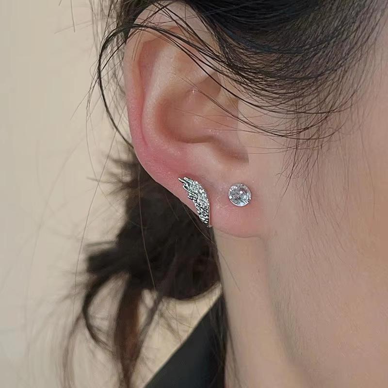 1pcs Silver Ear Bone Nail Earring for Women Stylish Wing Jewelry with Zircon