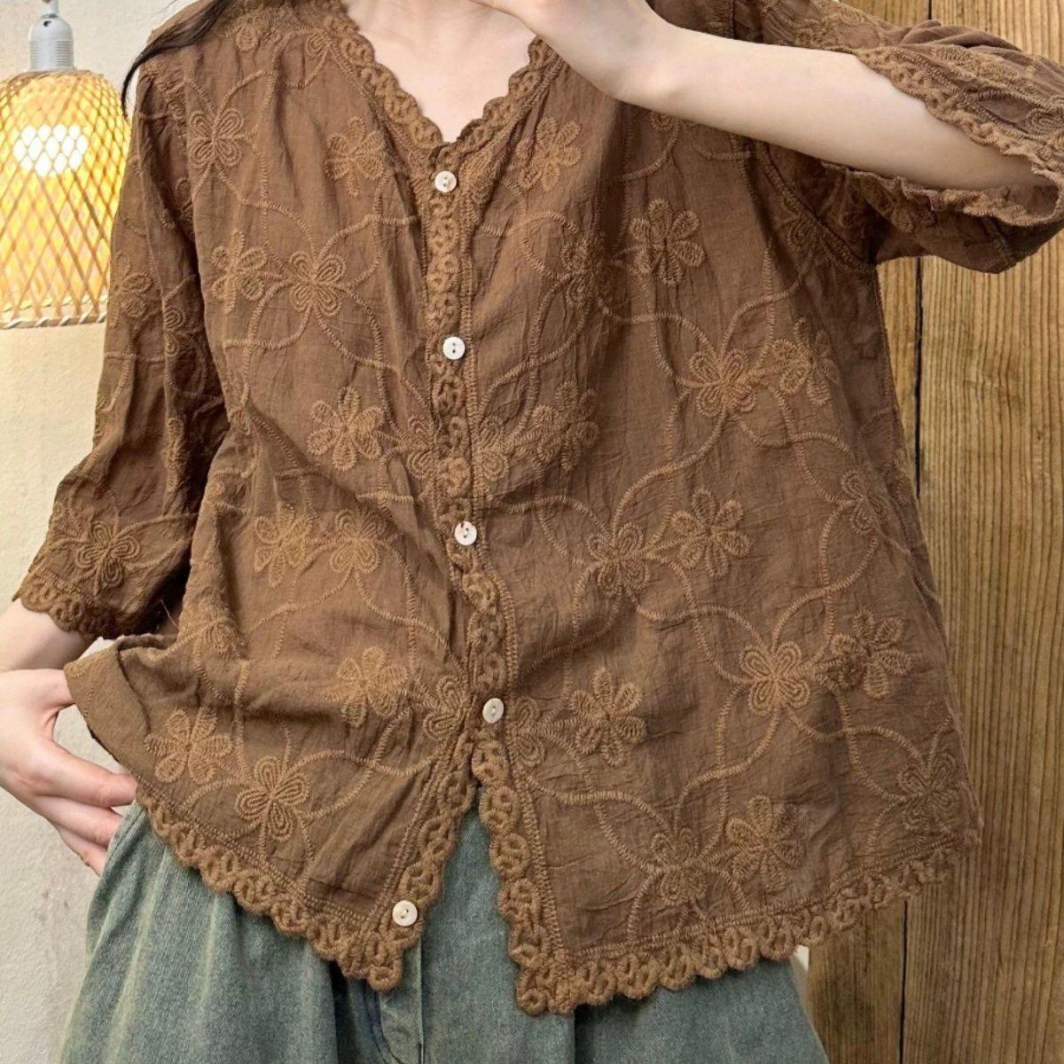 

Женские хлопковые рубашки Лето Mori GirL Style Folral Вышивка Свободные V-образным вырезом Collae Однобортные женские топы Tide Wild One Size кофейный