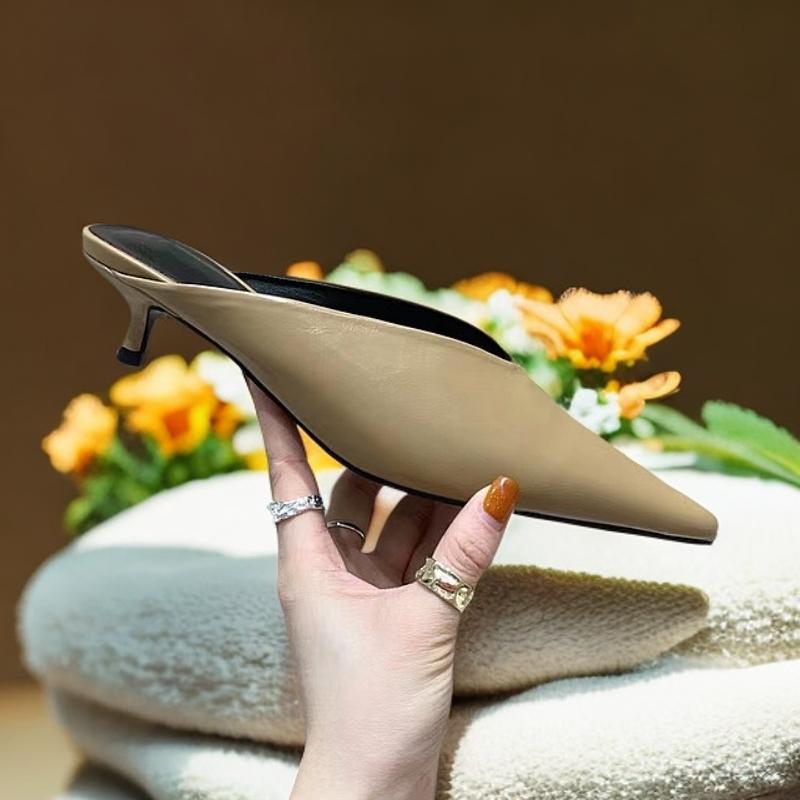 2025 New style women's shoes fashion women design luxury French style Baotou pointy female slippers elegant retro female loafers