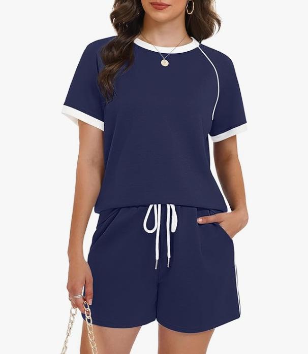 

Women s Casual Summer Two-Piece Set with Short-Sleeve Top & Drawstring Shorts L