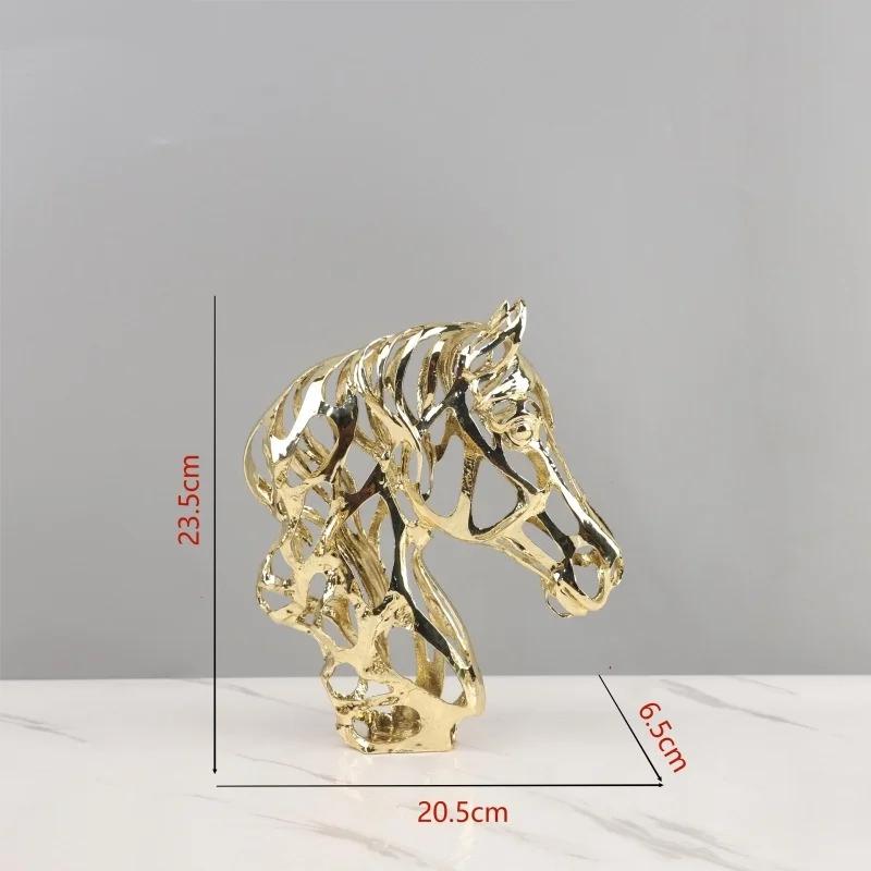 Creative Metal Crafts Artificial Animal Sculpture Golden Openwork Lion Horse Elephant Art And Crafts Ornaments Home Decoration
