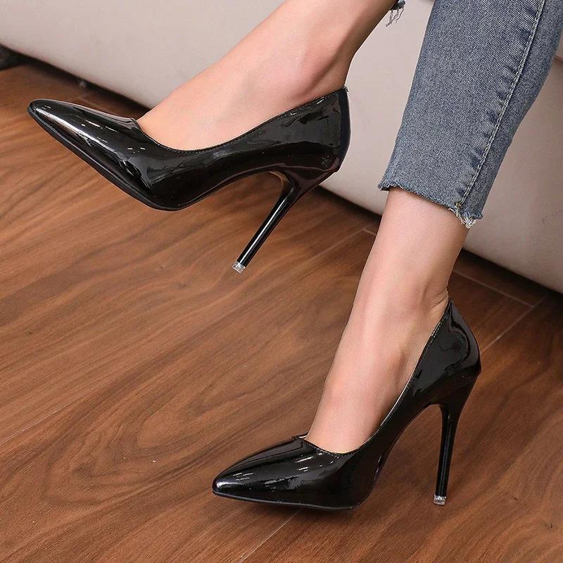 Fashion Red High Heels for Women's Sexy Fine Heel Pumps Fashion Party Plus Size 43 Pointed Toe Wed Shoes Patent Leather Dress High Heels