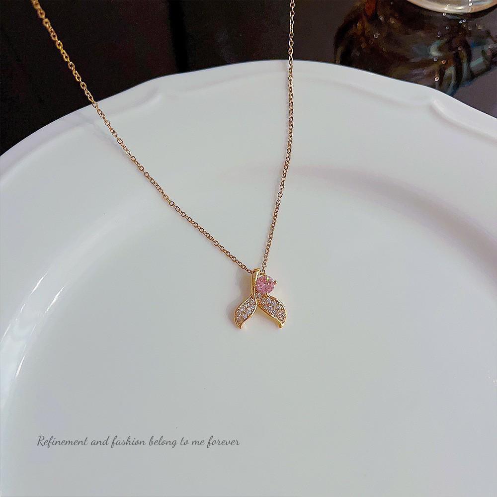 18K Gold Titanium Rhombus Clavicle Chain Necklace - Women’s Trendy Geometric Choker Pendant