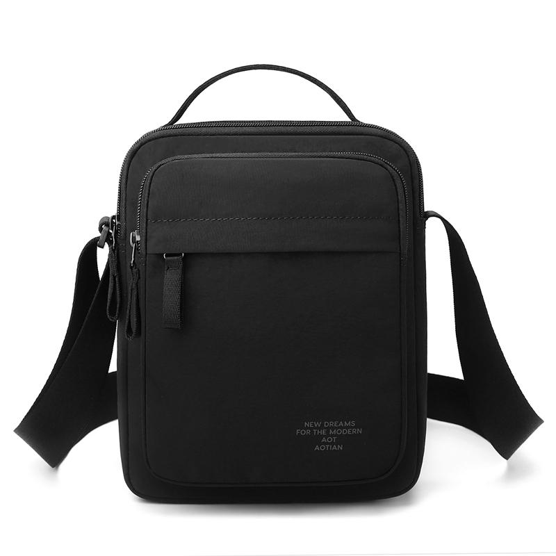Men's Casual Lightweight Multi-layer Color Simple Outder Bag Women's Versatile Commuting Crossbody Bag