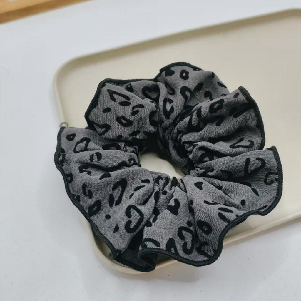 Elegant Leopard Print Double-Layer Hair Tie for Low Ponytails – High-Class Accessory