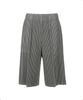 Akebteu Pt07X Color Pleated 5-Length Tuck Half Pants [Dark Gray]