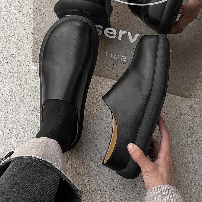 Indoor Leather Slippers Luxury Brand Men Slip On Shoes Spring New Style Flat Mules High Quality Unisex House Slippers