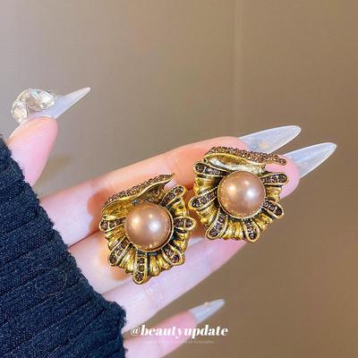 Silver Needle Diamond Inlaid Flower Pearl Earrings - Women's Medieval Vintage High-End Fashion Jewelry