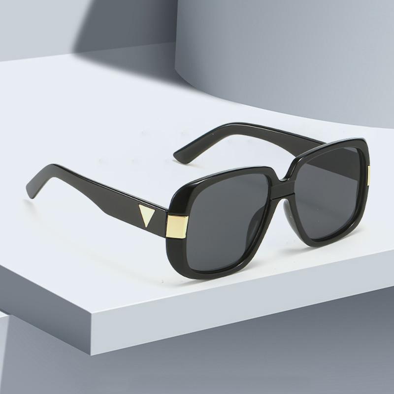 

Ретро солнцезащитные очки в квадратной оправе для женщин Художественные молодежные аксессуары Повседневные Универсальные Модные женские очки