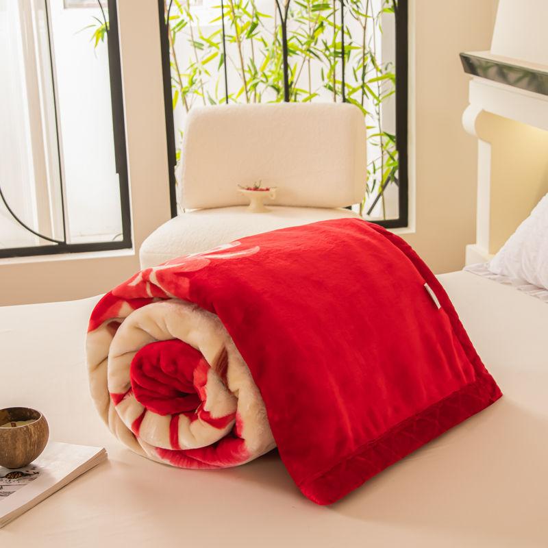 Nordic Style Geometric Printed Blanket Two Person Winter Thickened Quilt Coral Fleece Material Easy To Maintain Plush Bed Sheets
