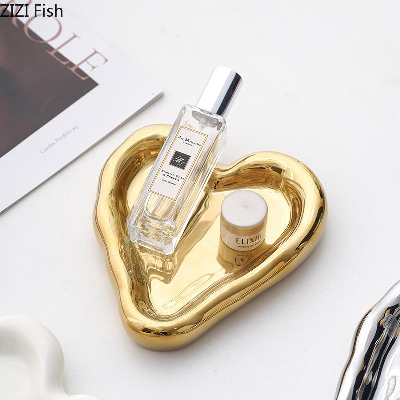 Cute Heart-shaped Storage Tray Creative Ceramic Jewelry Storage Tray Snack Dessert Tray Nordic Home Decoration Storage Tool