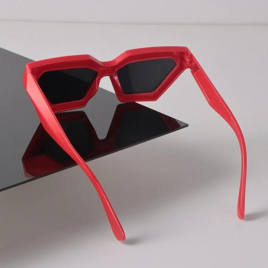 Vintage Sunglasses Women Men Cat Eye Mirror Clear Fashion Eyewear Sexy Designer Brand Black Sun Glasses for Female Male