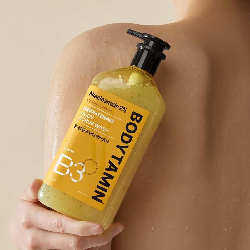 Beyond Bodytamin Niacinamid 2% Vita Kapsle Rozjasňující tělový peelingový mycí gel 500 ml