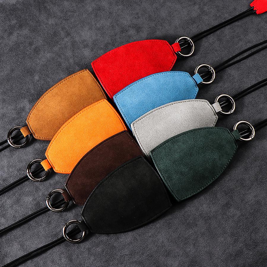 Universal Alcantara Car Key Bag for Men & Women, Compatible with Bentley, Hongqi, Lincoln – Fashionable Pull-Out Keychain.