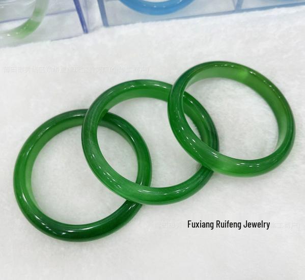 Imperial Green Chalcedony Bracelet with High Ice Transparency
