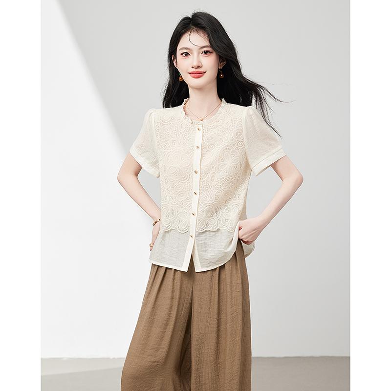 Fashionable temperament embroidered ruffle collar short sleeved shirt