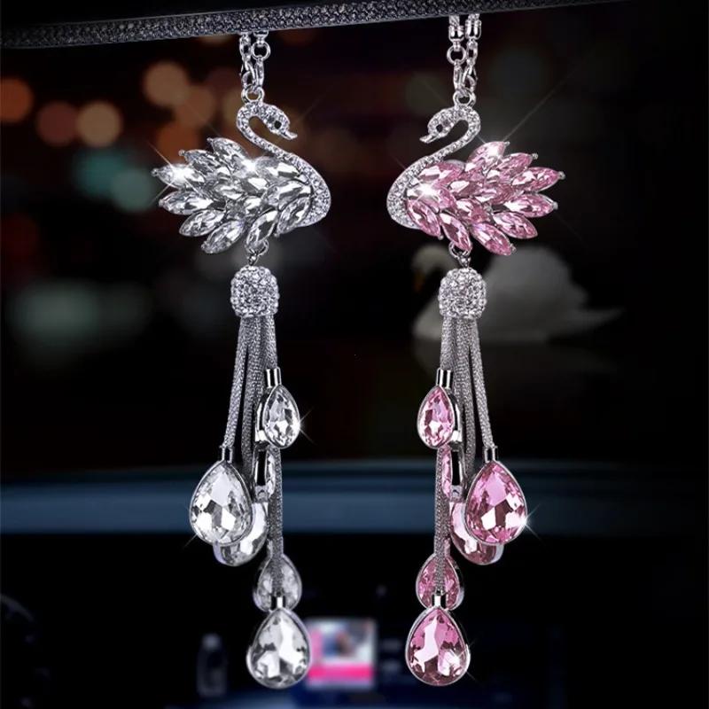 Luxury Rhinestone Car Pendant Crystal Swan Creative Cute Rearview Mirror Hanging Female Car Interior Decoration Pendant