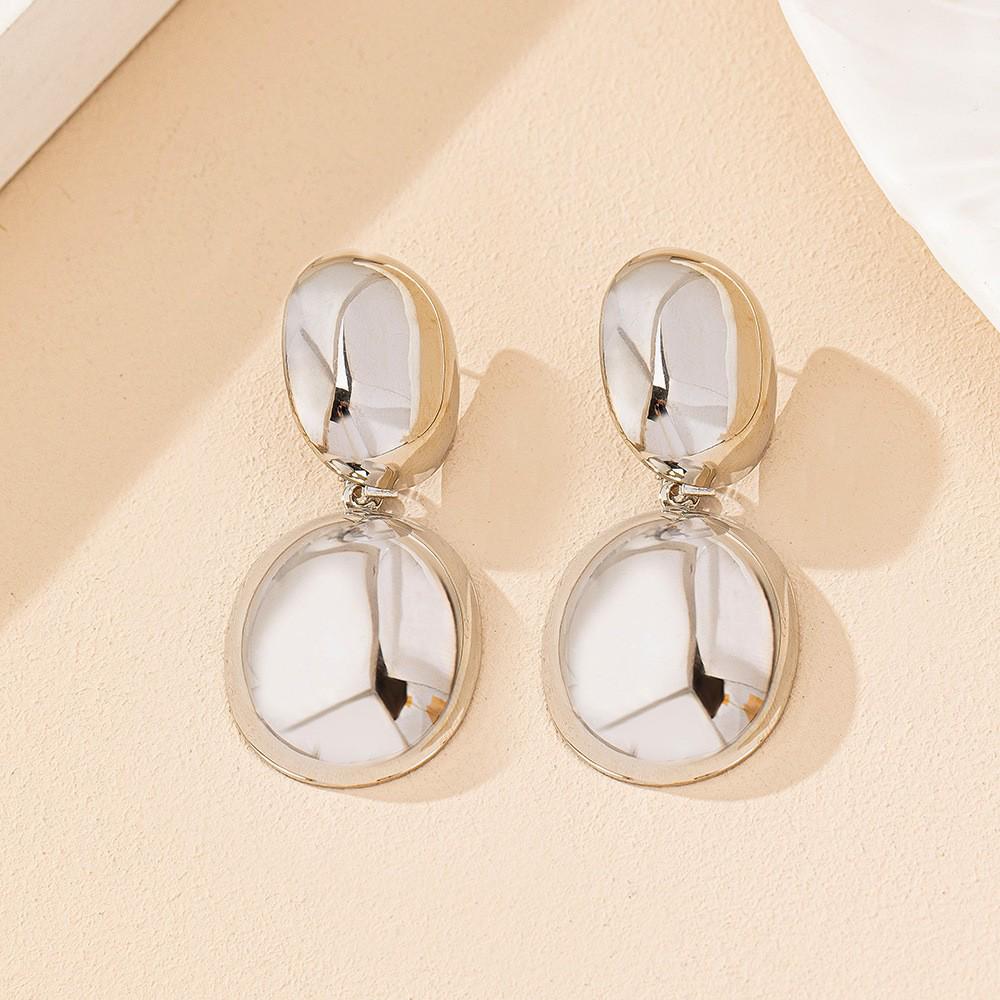 

Преувеличенные геометрические овальные серьги-капли Серебряная игла - Минималистичный металлический стиль со светлой отделкой поверхности