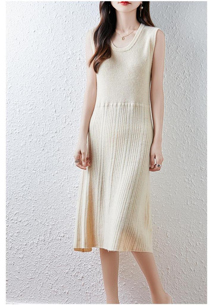 Autumn/Winter U-neck Waist-cinching Sleeveless 100% Pure Wool Vest Dress - Elegant, Fashionable, Slimming, Solid Color.