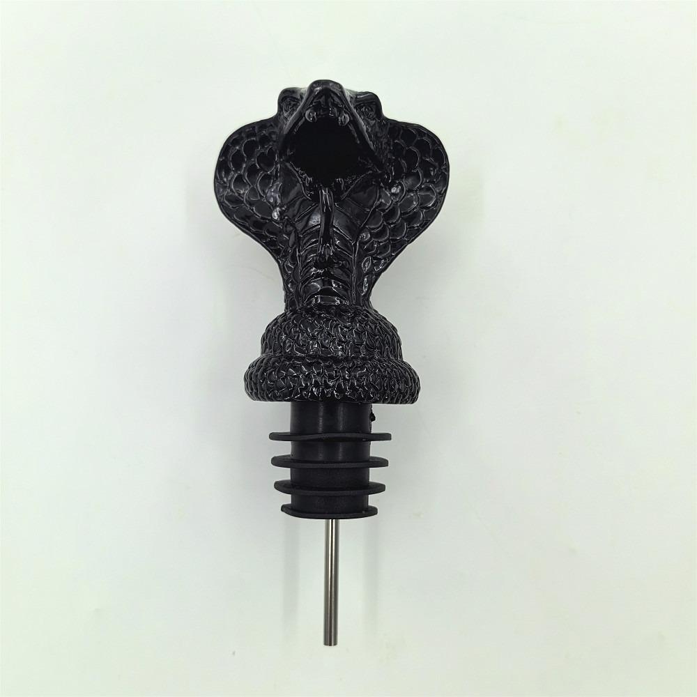 Zinc Alloy Wine Pourer Ornament Wine Aerators Unique Snake Bottle Stoppers  for Kitchen Accessories