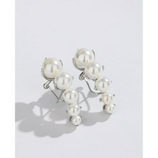 Sunflower Freshwater Pearl Stud Earrings, 925 Sterling Silver, Minimalist Design for Autumn/Winter, High-End Luxury for Women.