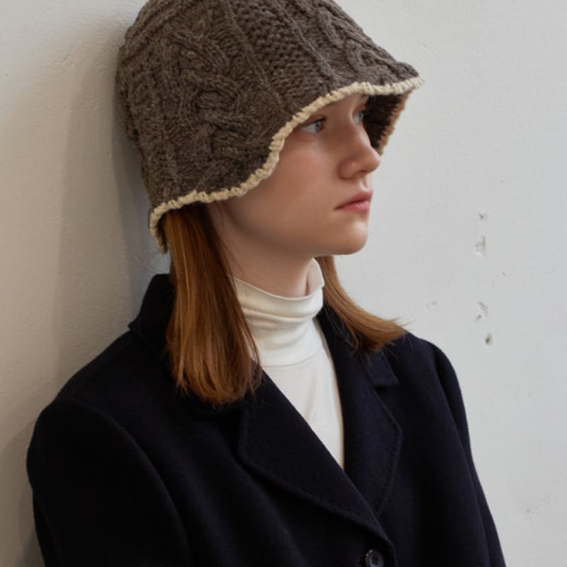 ALLINCOMPLETE Triple Cable Knit Bucket Hat (6 Colors)