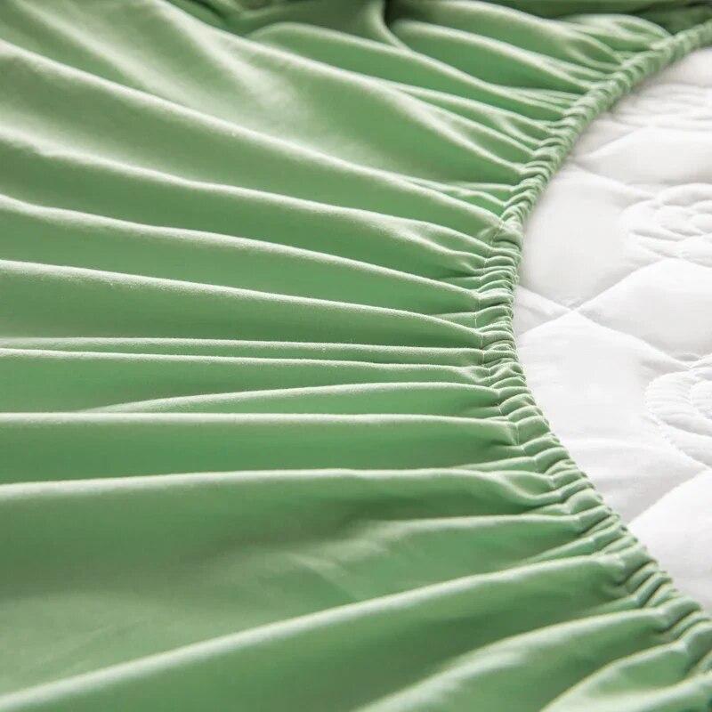 Waterproof Mattress Cover Quilted Fitted Sheet Queen Size Fit Sheet With Elastic Band Bedsheet Solid Color Mattress Protector