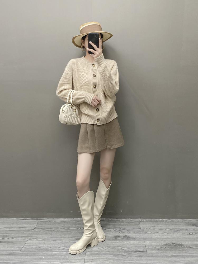 Women's Cashmere Knitwear: Loose Cardigan for Autumn-Winter