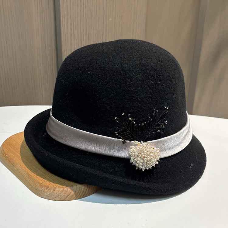 British Retro Rhinestone Buckle Decorative Temperament Wool Woolen Top Hat Women'S Autumn And Winter Crimped Basin Hat Versatile Warm Knitted Hat