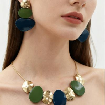European and American Contrasting Colors Geometric Jewelry Set Retro Gold Dark Green Dark Blue Exaggerated Necklace Earrings
