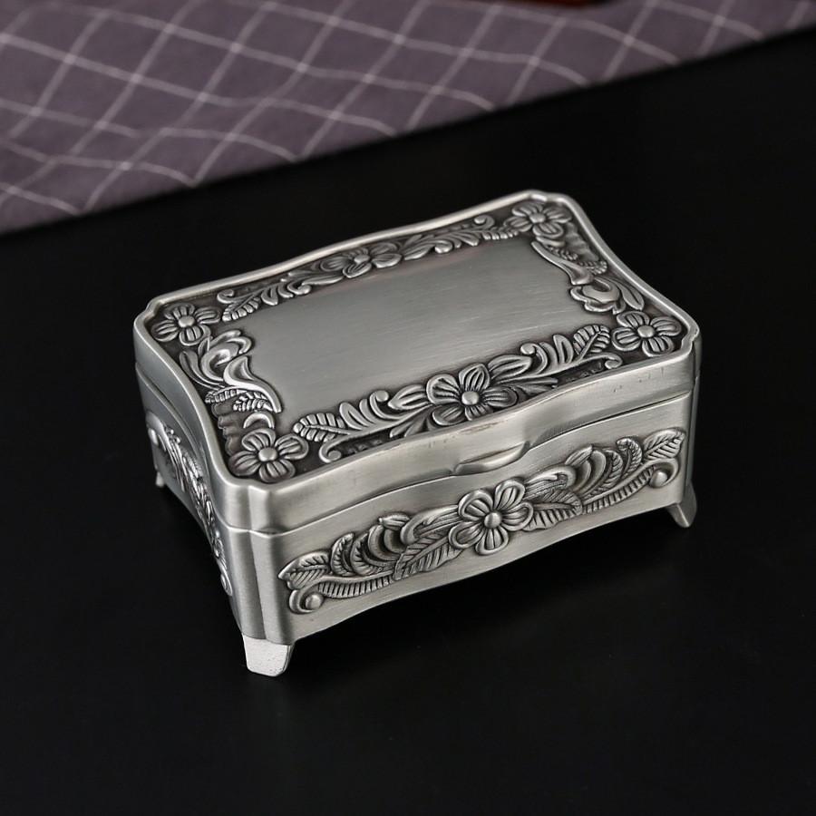 Retro Metal Jewelry Box With Flower Pattern For Gift Giving And Desk Decor