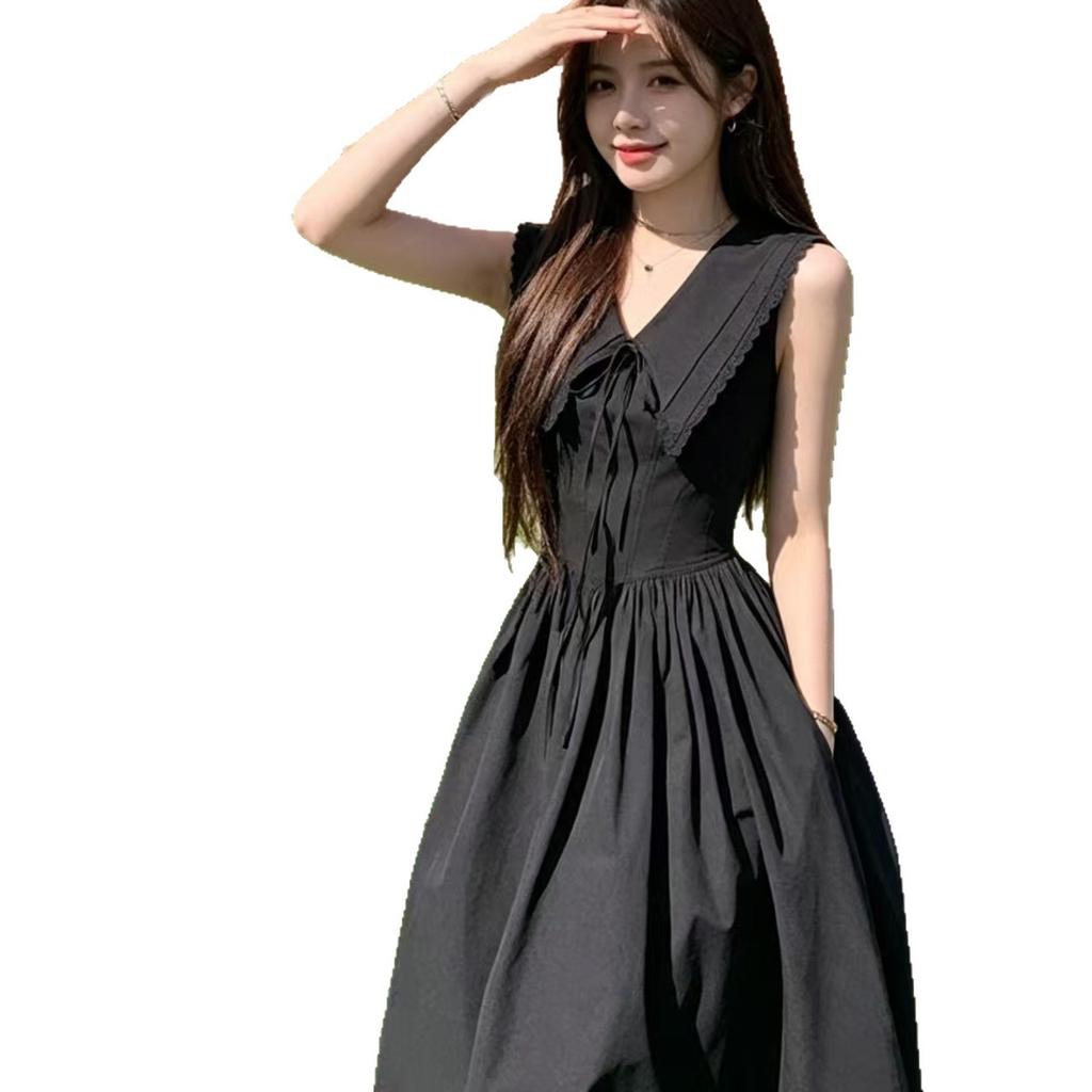 Black dress sleeveless design French temperament v-neck long dress Hepburn style skirt women's summer 2026 new