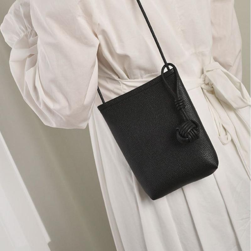 Mobile phone bag with niche texture mini small bag for women new simple casual Korean fashion versatile crossbody bag