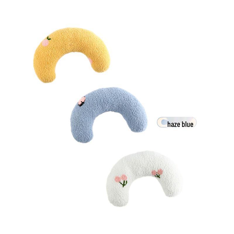 U-Shape Moon Pillow for Cats & Dogs - Special Neck Support for Deep Sleep