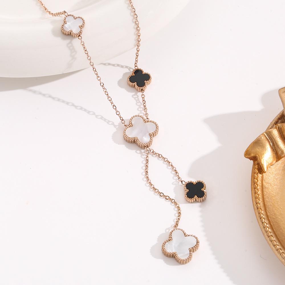 Elegant Gold-Plated Chinese-Style Four-Leaf Clover Necklace with Imitation Hetian Jade Pendant for Women