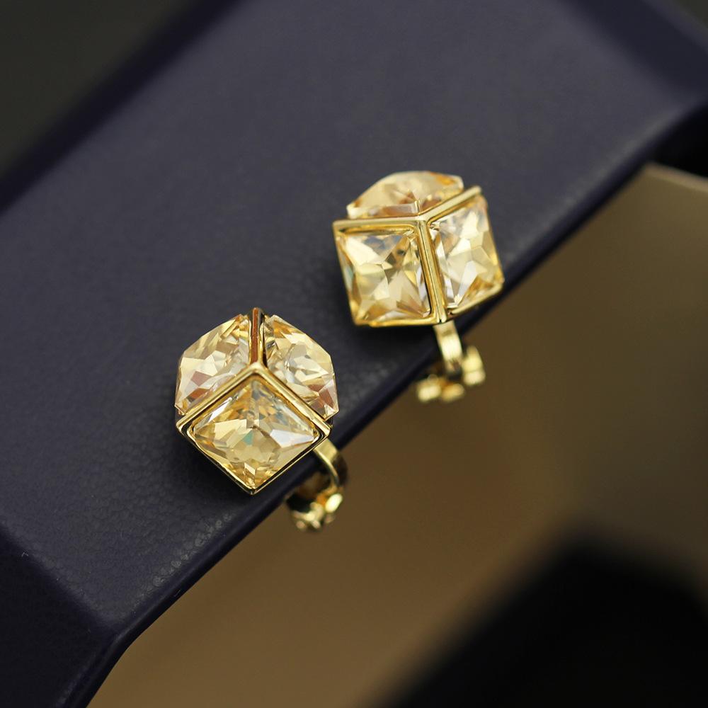 European and American personalized three-sided crystal three-dimensional earrings, yellow gray crystal gold-plated earrings, no earrings, earrings, ve