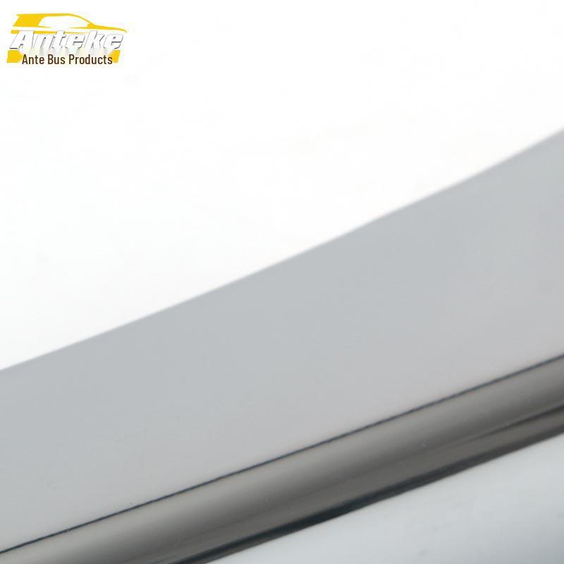 Ideal 20 ONE zadní stěrač s lesklým proužkem, galvanicky pokovený kryt, nálepka