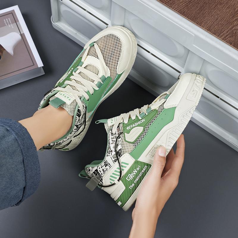 Men's Fashion Casual Low Top Skateboarding Shoes Boys Comfortable Sneakers Male Students Trending Soft Sole Classic Breathable Gym Non-slip