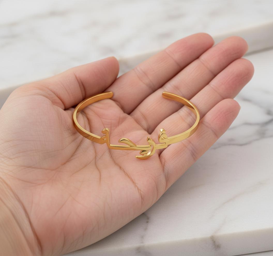 

Customized Arabic Name Women s Bracelet Stainless Steel 3mm Width Open Bangle Personalized Name 18K Gold Plated Bracelet Jewelry серебряный