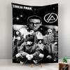 Wandteppich Linkin Park Chester Bennington Band Schwarz Weiß Nu Metal Wandbehang für Rockmusik-Liebhaber Zimmerdekoration