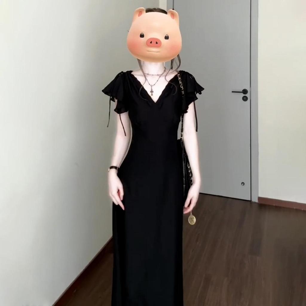 Hepburn Style French Black Puff Sleeve V-Neck Long Dress for Women - Summer 2026 Collection