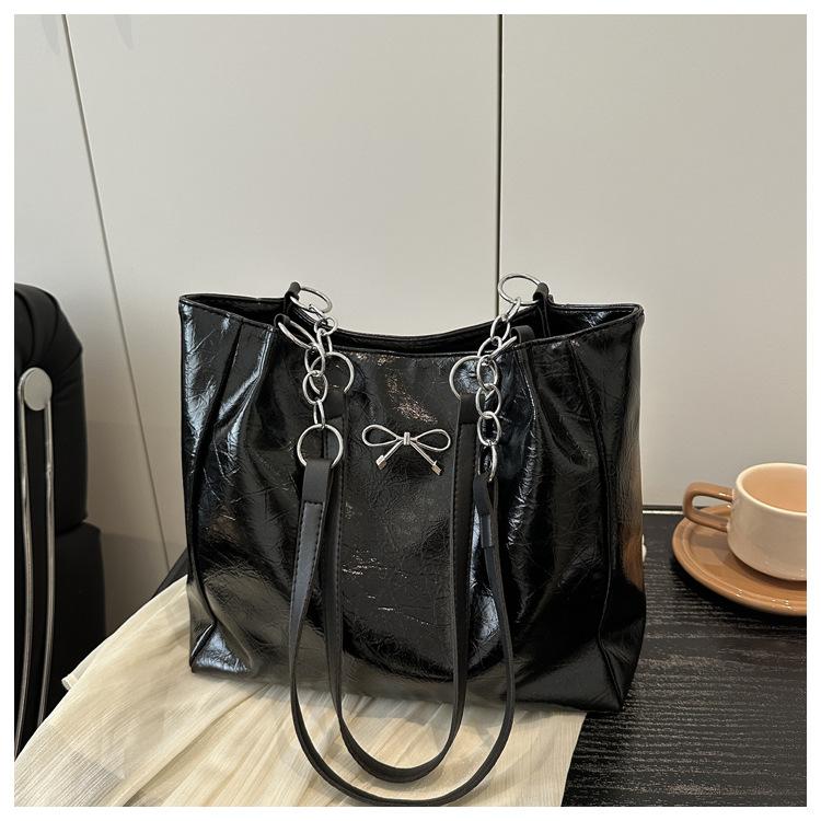 New women's retro casual large capacity fashion trend pendant underarm shoulder tote bag women