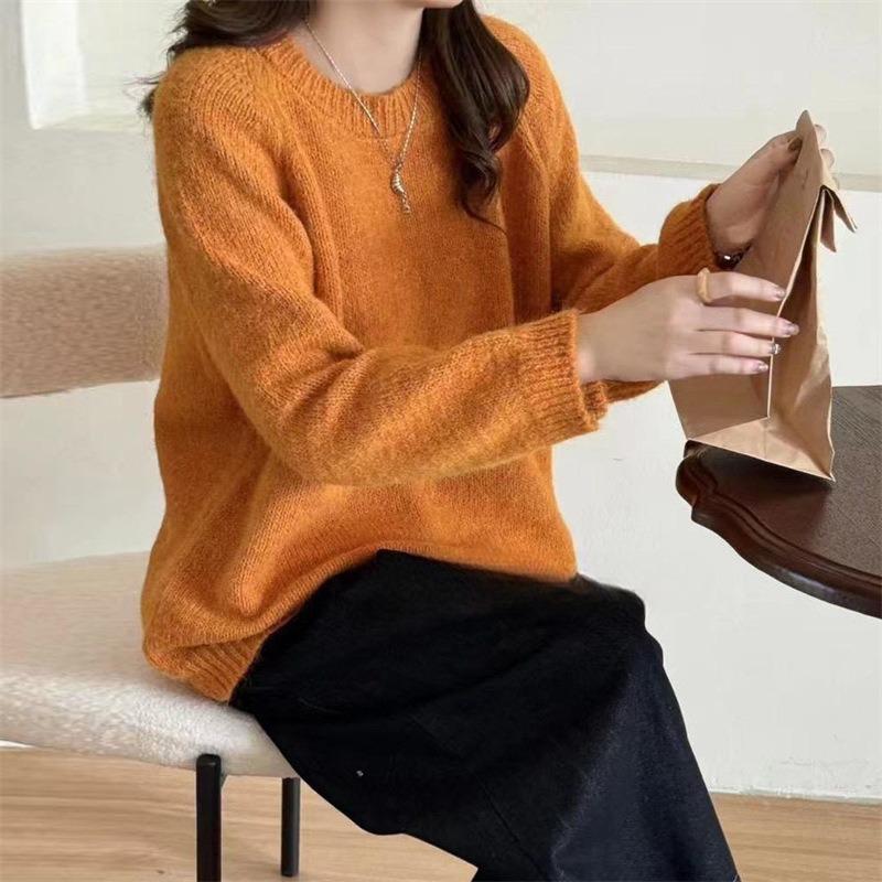 

Soft waxy milk wear loose pullover sweater women s autumn and winter new retro niche crew neck knitted sweater top outside average size помаранчевий