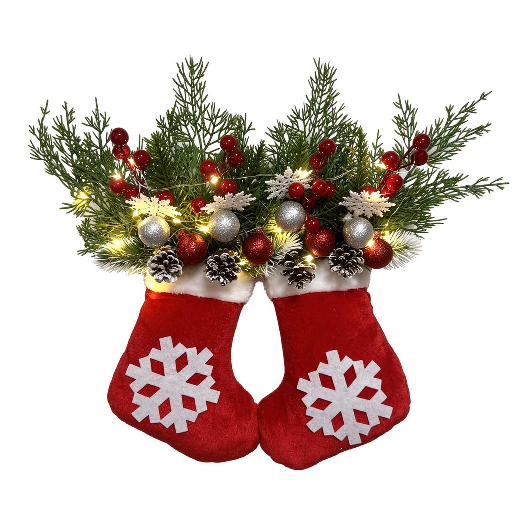 Twinkling Christmas Glove Wreath