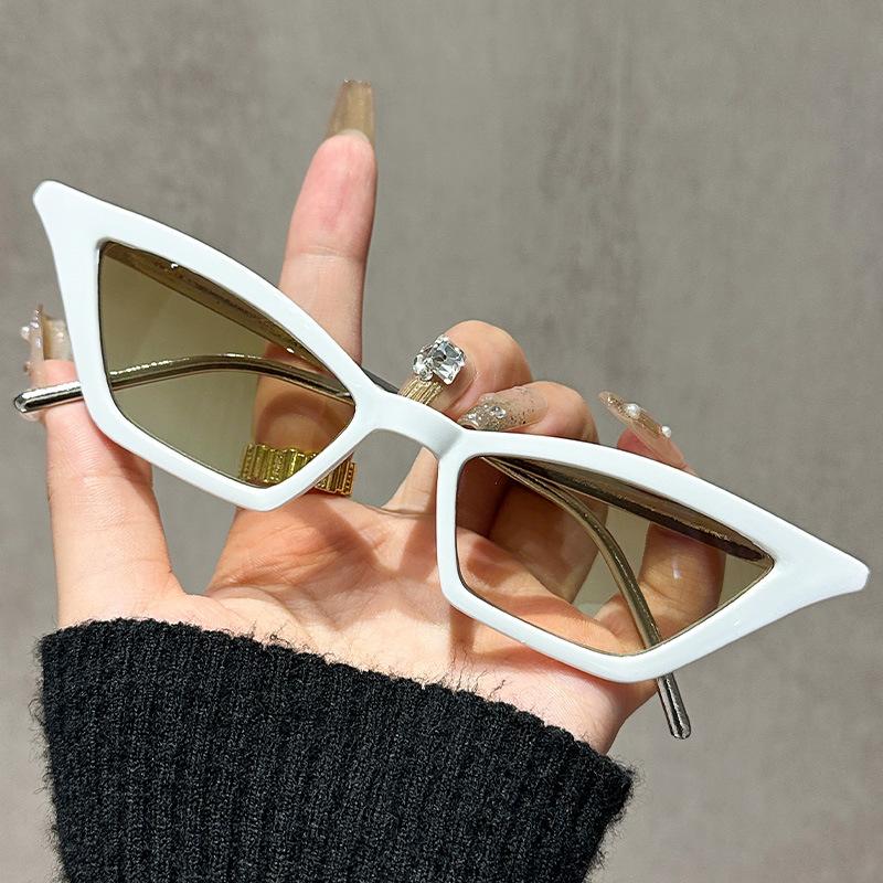 2026 Fashion Triangular Cat-Eye Half-Metal High-End Vintage Presbyopia Sunglasses UV Resistant Shades Glasses +1.0 To +4.0