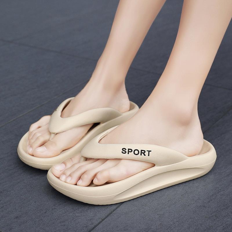Dicksöhlige Flip-Flops Damen neue lässige vielseitige Hausschuhe tragen weichsohlige rutschfeste Strandschuhe